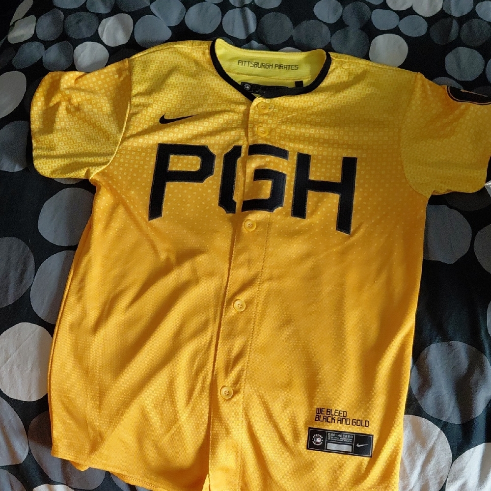 Official Piitsburgh Pirates Nike City Connect- Brian Reynolds #10 Boys M Jersey